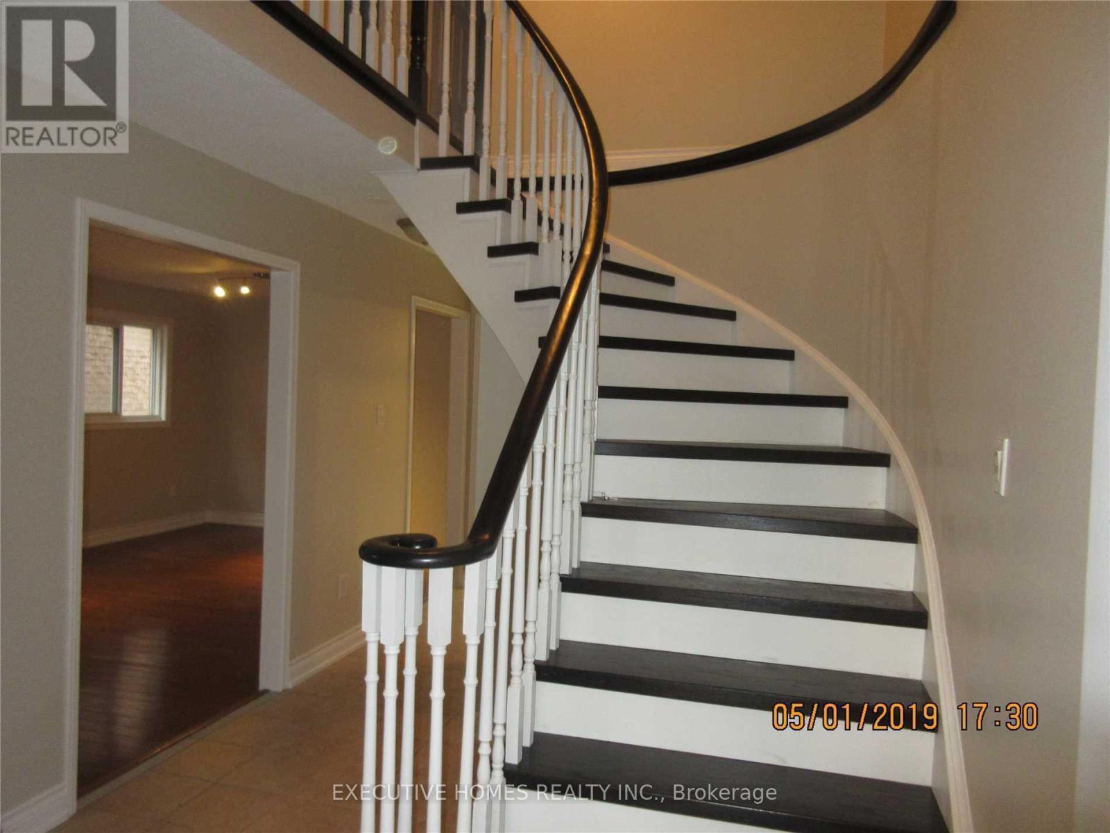 74 Hudson Drive, Brampton, ON - Indoor Photo Showing Other Room