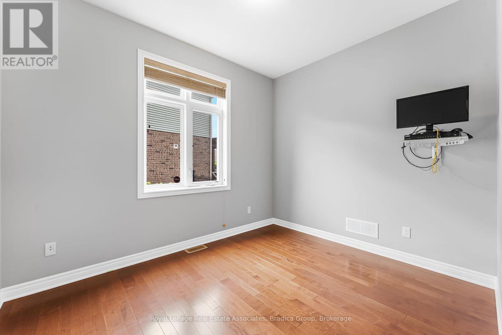 17 Trailwood Drive, Welland, ON - Indoor Photo Showing Other Room