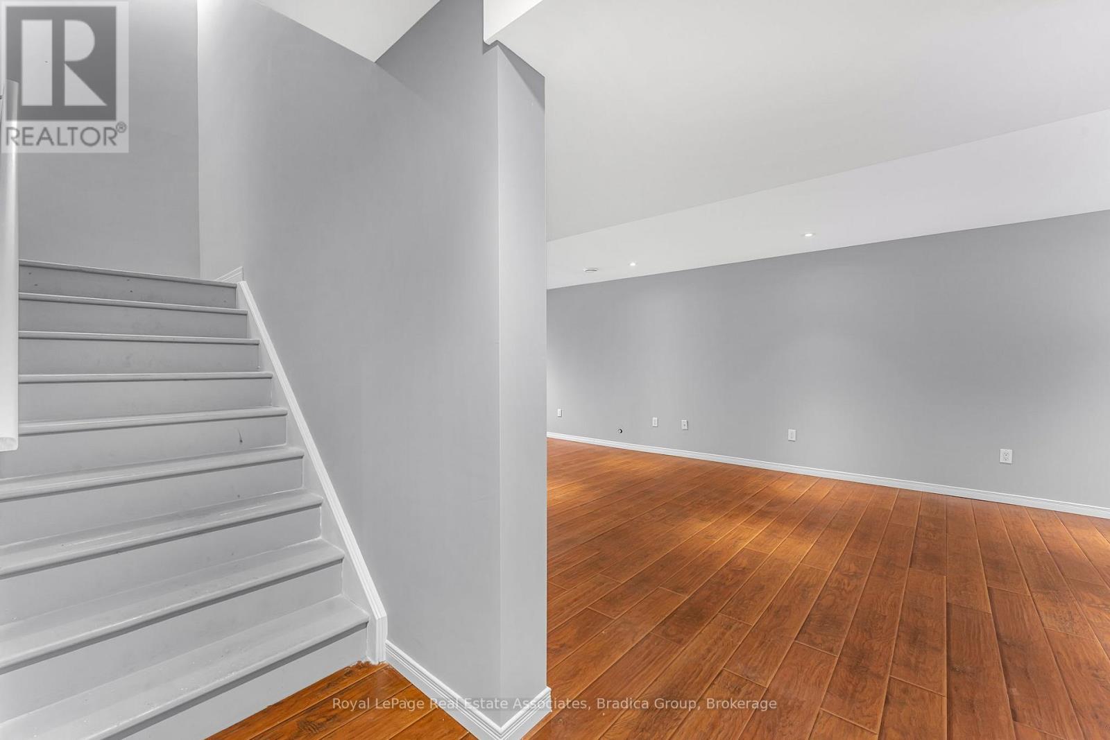 17 Trailwood Drive, Welland, ON - Indoor Photo Showing Other Room