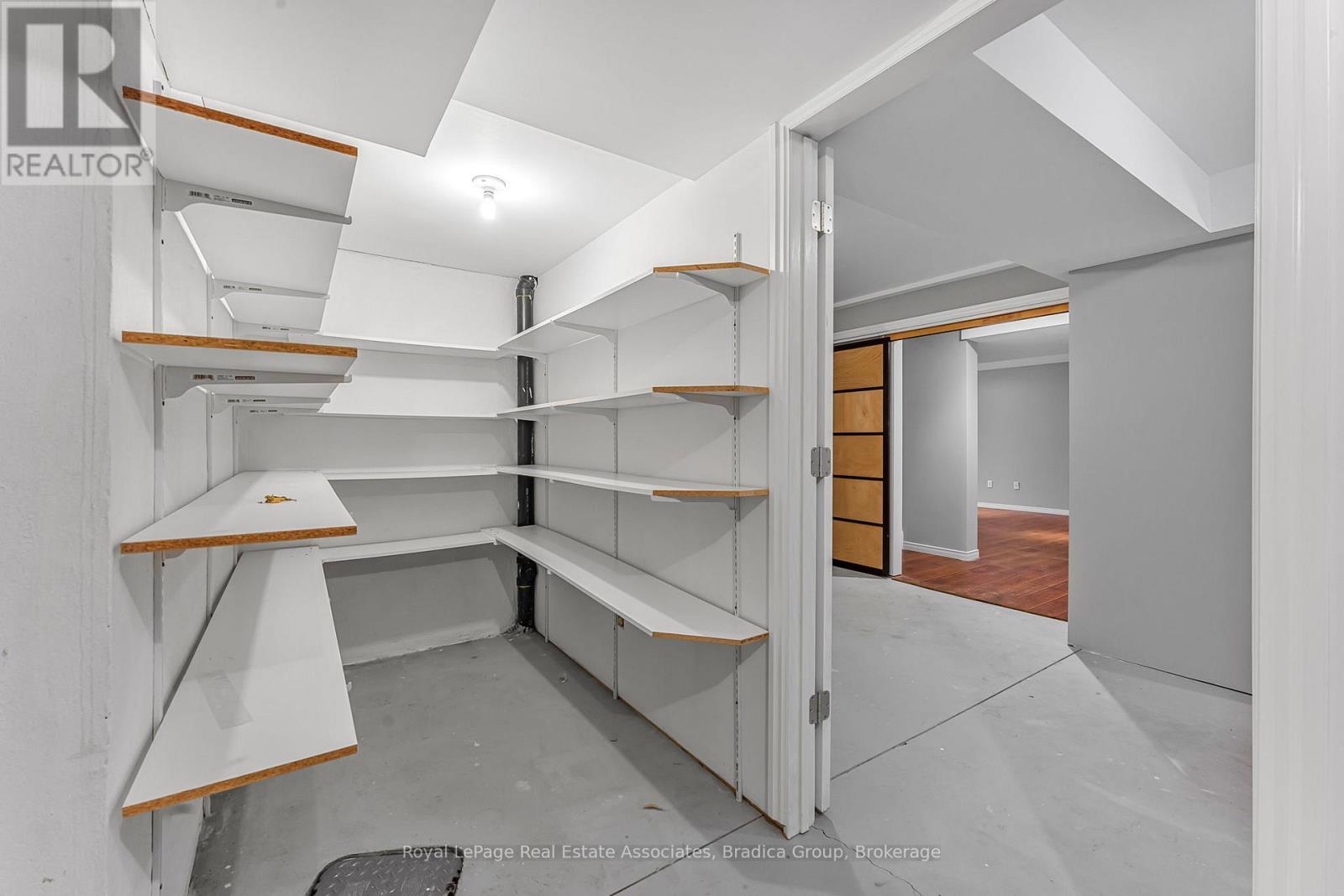 17 Trailwood Drive, Welland, ON - Indoor With Storage