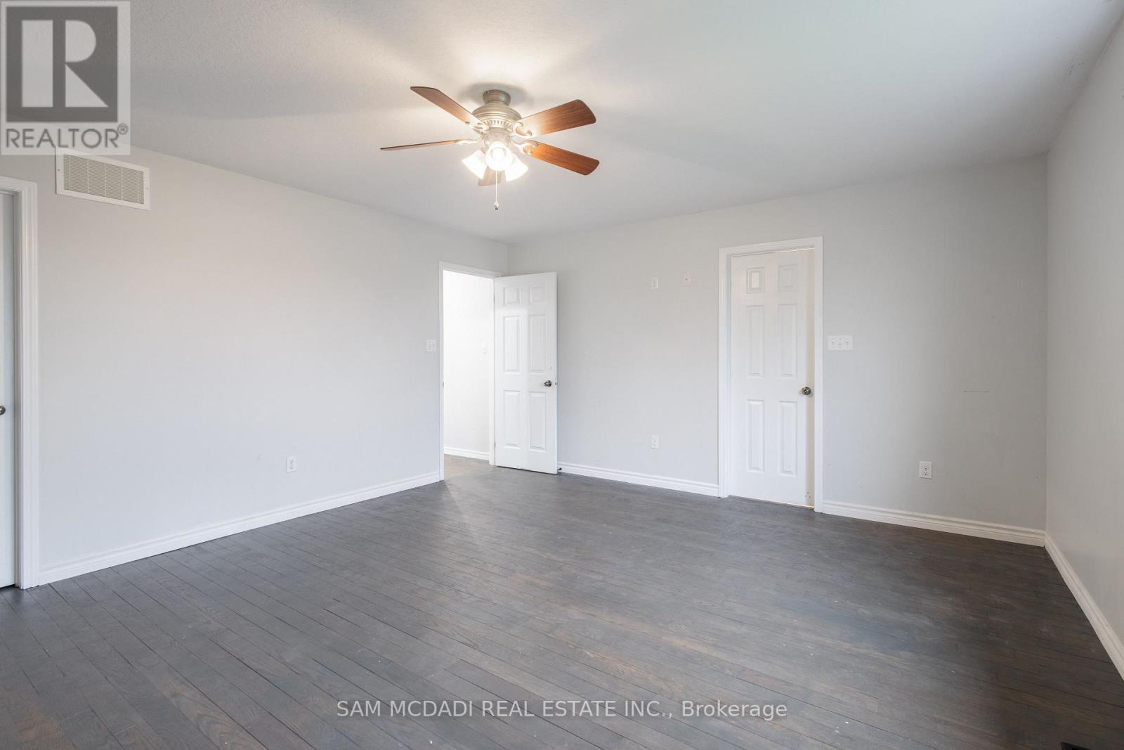 22 Lambert Crescent, Brantford, ON - Indoor Photo Showing Other Room