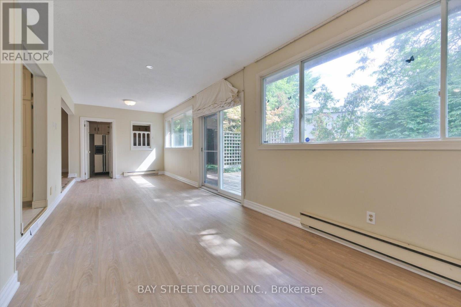 33 Kilchurn Castle Drive, Toronto, ON - Indoor Photo Showing Other Room