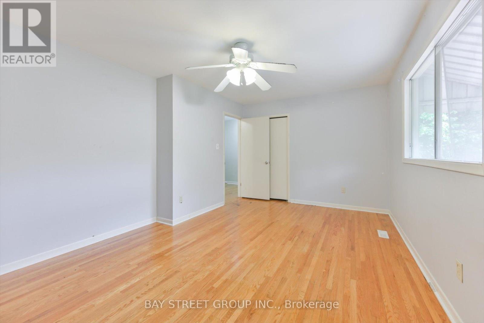 33 Kilchurn Castle Drive, Toronto, ON - Indoor Photo Showing Other Room