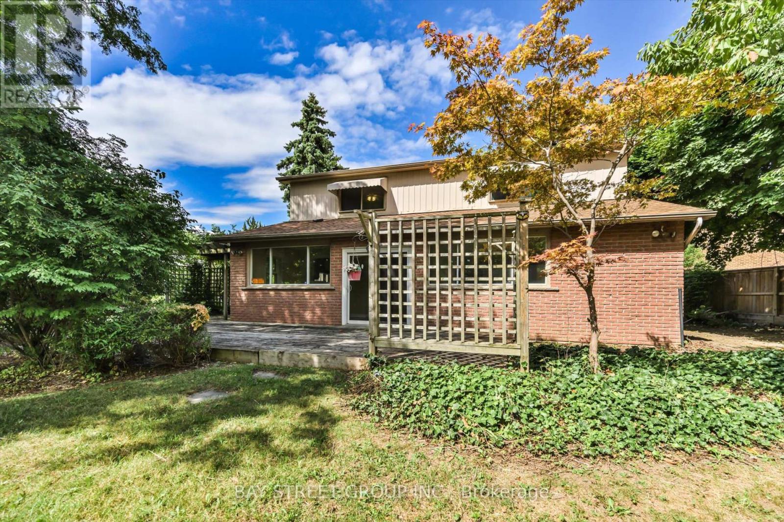 33 Kilchurn Castle Drive, Toronto, ON - Outdoor
