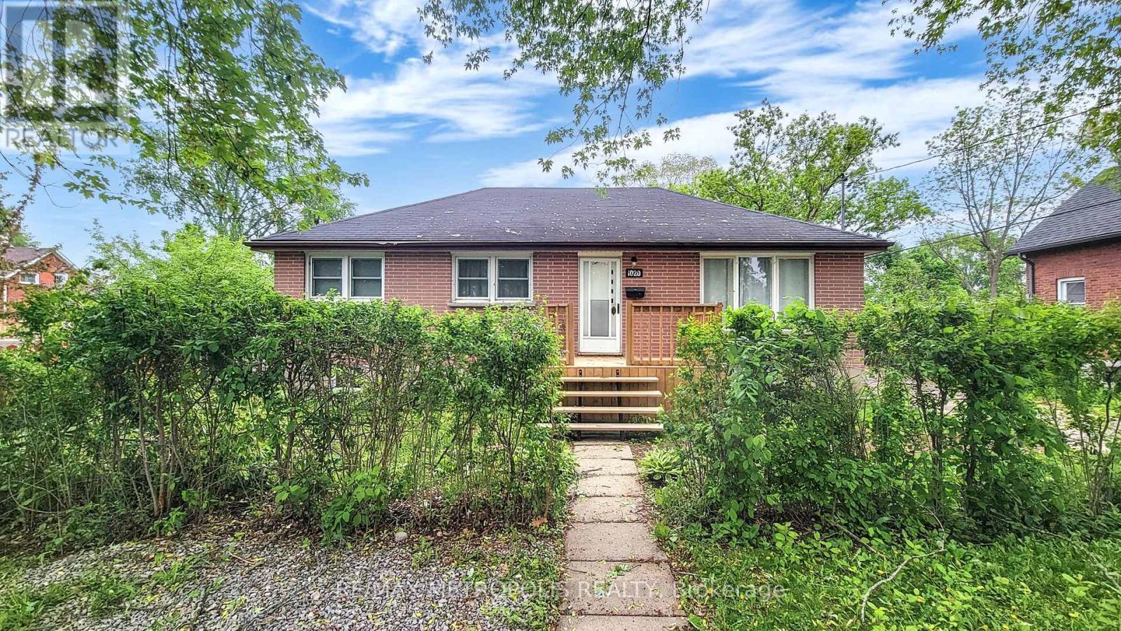 Main - 1020 Brewer Street, Peterborough Central, ON - Outdoor