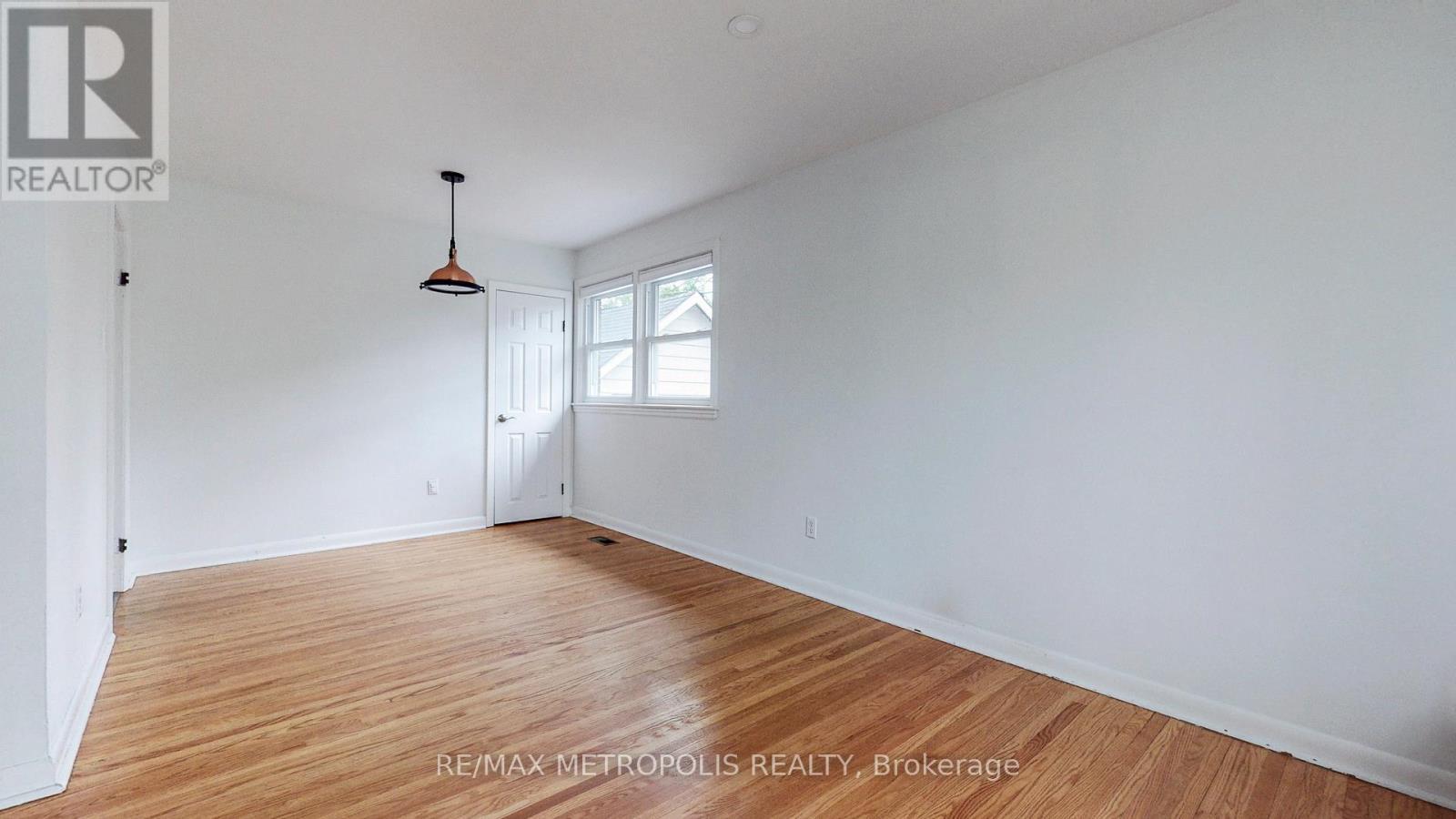 Main - 1020 Brewer Street, Peterborough Central, ON - Indoor Photo Showing Other Room