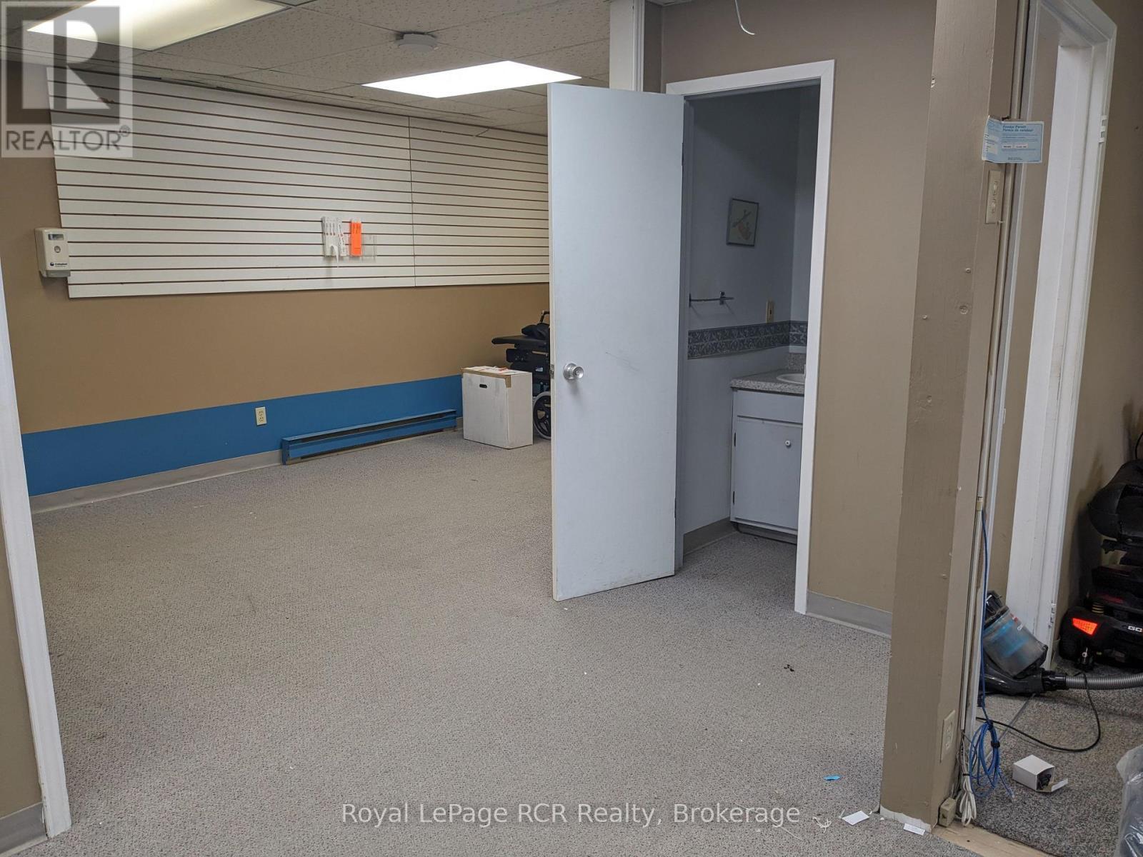 137 George Street W, West Grey, ON