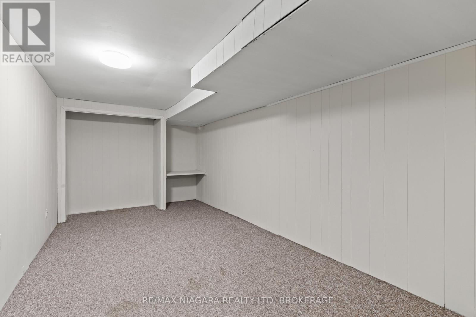 35 Lafayette Drive, St. Catharines (Lakeport), ON - Indoor Photo Showing Other Room