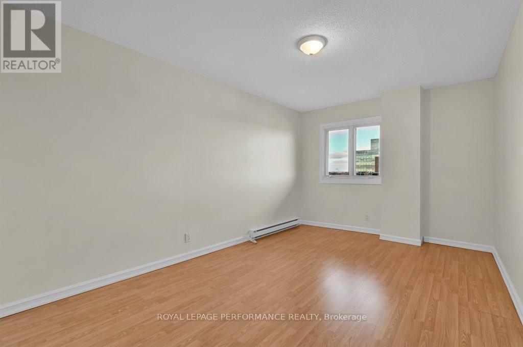 1010 - 158 A Mcarthur Avenue, Ottawa, ON - Indoor Photo Showing Other Room