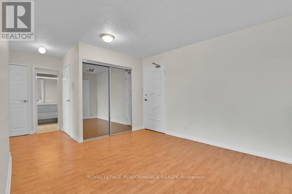 1010 - 158 A Mcarthur Avenue, Ottawa, ON - Indoor Photo Showing Other Room