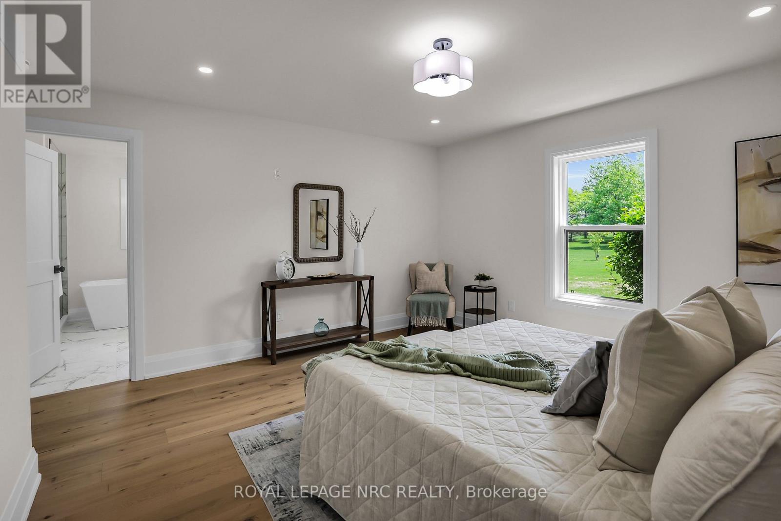 2021 Victoria Avenue, Pelham (North Pelham), ON