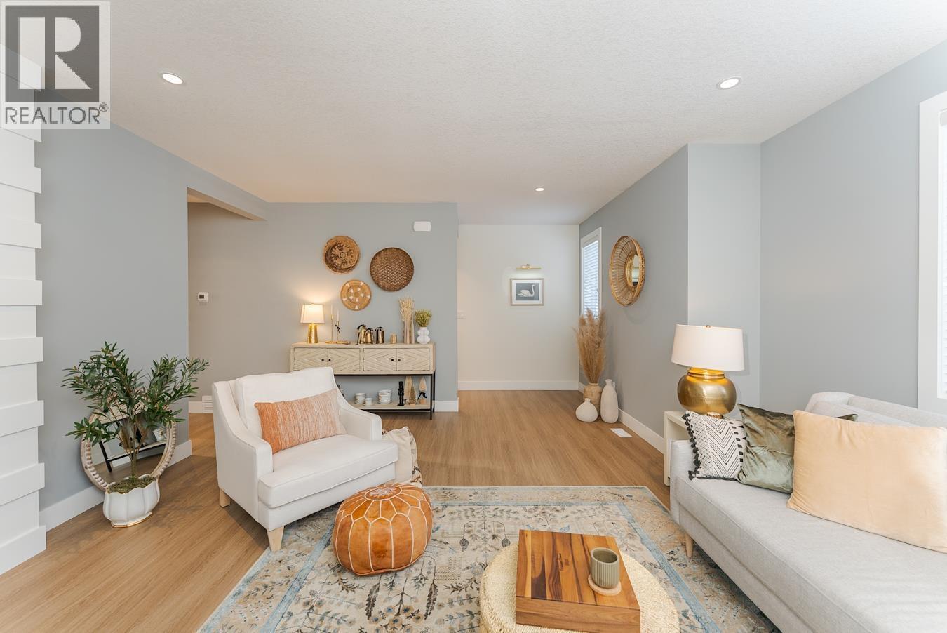 101 4274 22Nd Avenue, Prince George, BC - Indoor Photo Showing Living Room