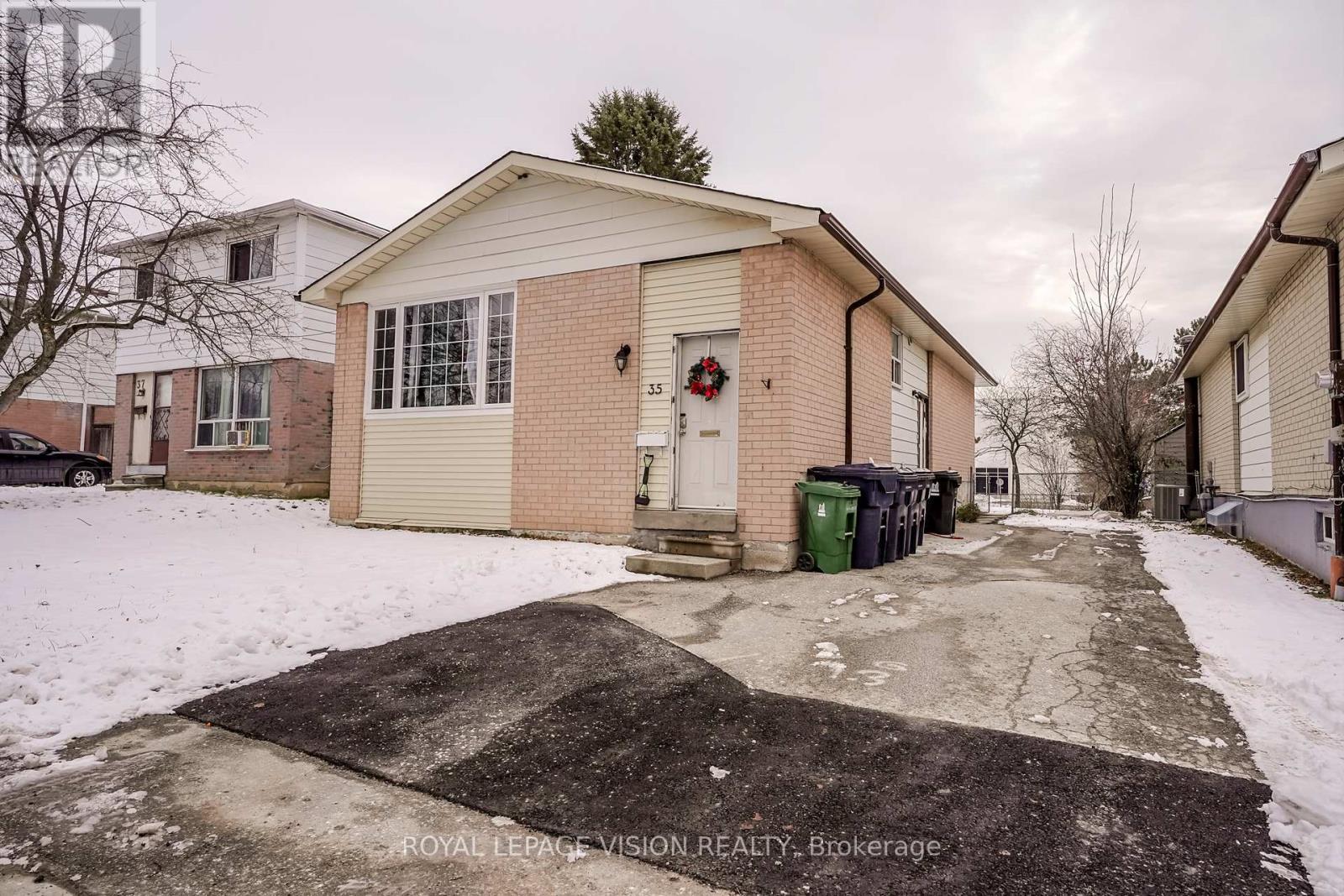 Bsmt - 35 Dowswell Drive, Toronto, ON - Outdoor