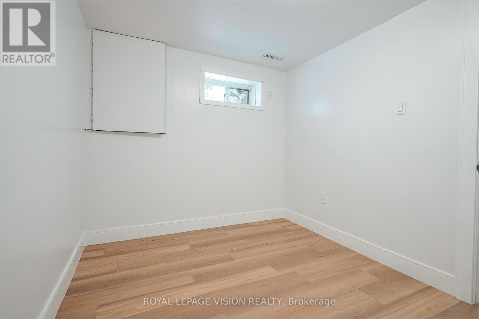 Bsmt - 35 Dowswell Drive, Toronto, ON - Indoor Photo Showing Other Room