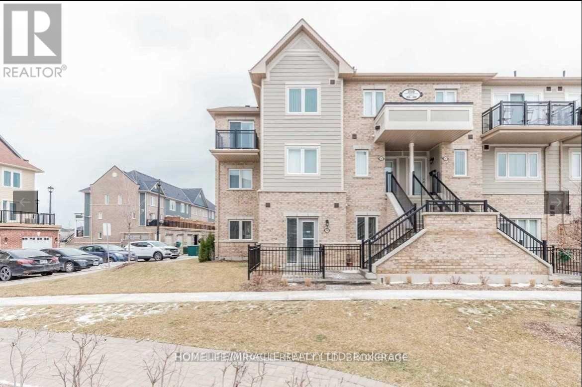 309 - 250 Sunny Meadow Boulevard, Brampton, ON - Outdoor