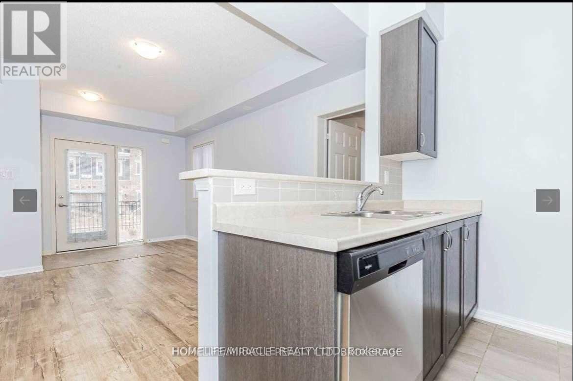 309 - 250 Sunny Meadow Boulevard, Brampton, ON - Indoor Photo Showing Other Room