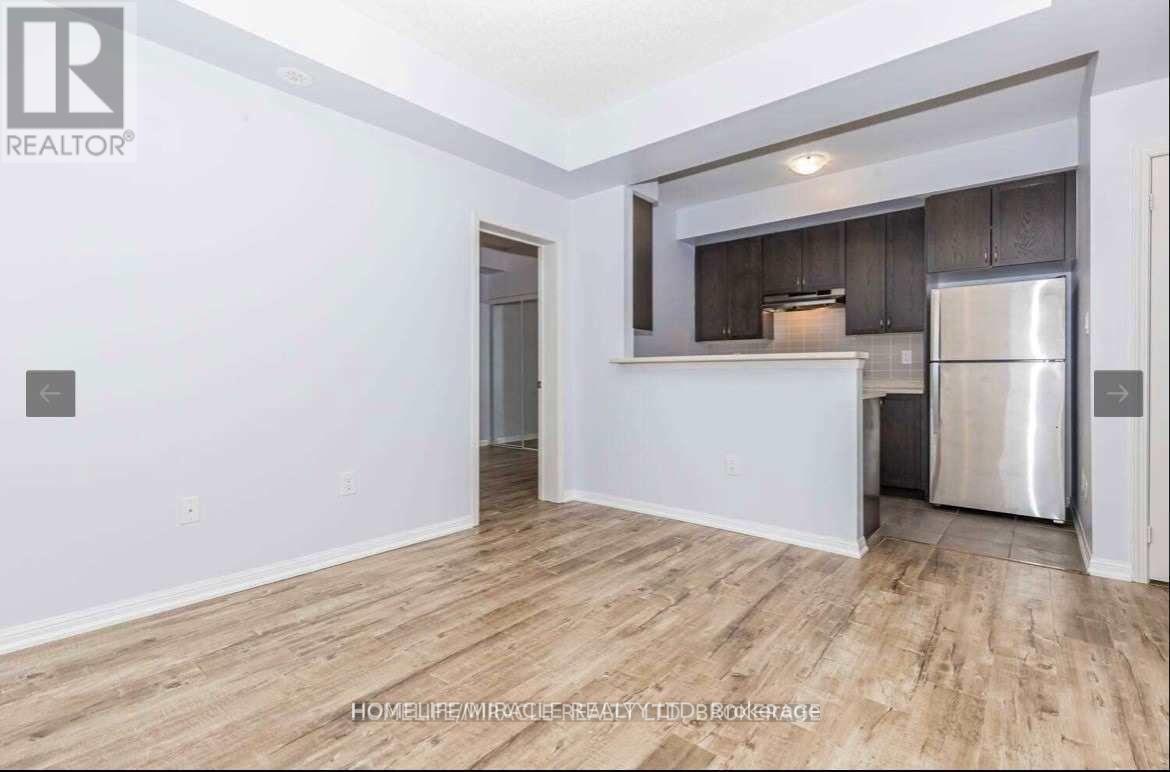 309 - 250 Sunny Meadow Boulevard, Brampton, ON - Indoor Photo Showing Kitchen