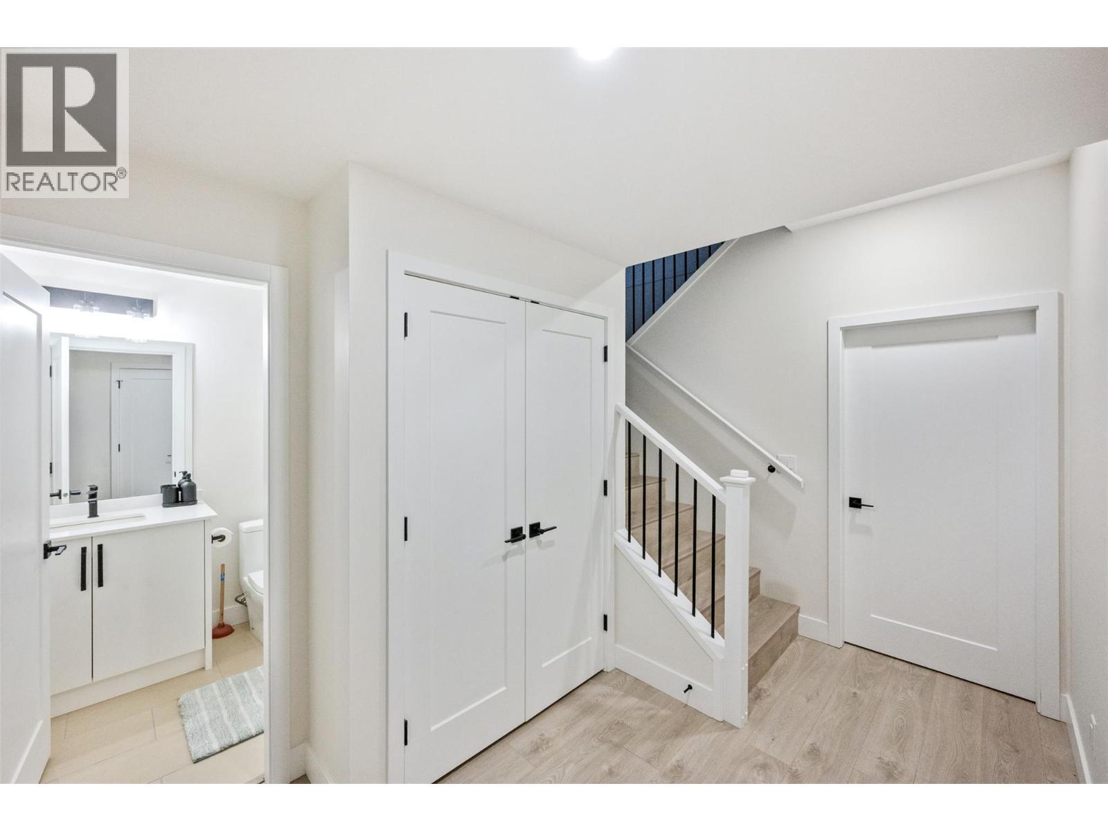 8000 Vedette Drive Unit# 22, Osoyoos, BC - Indoor Photo Showing Other Room