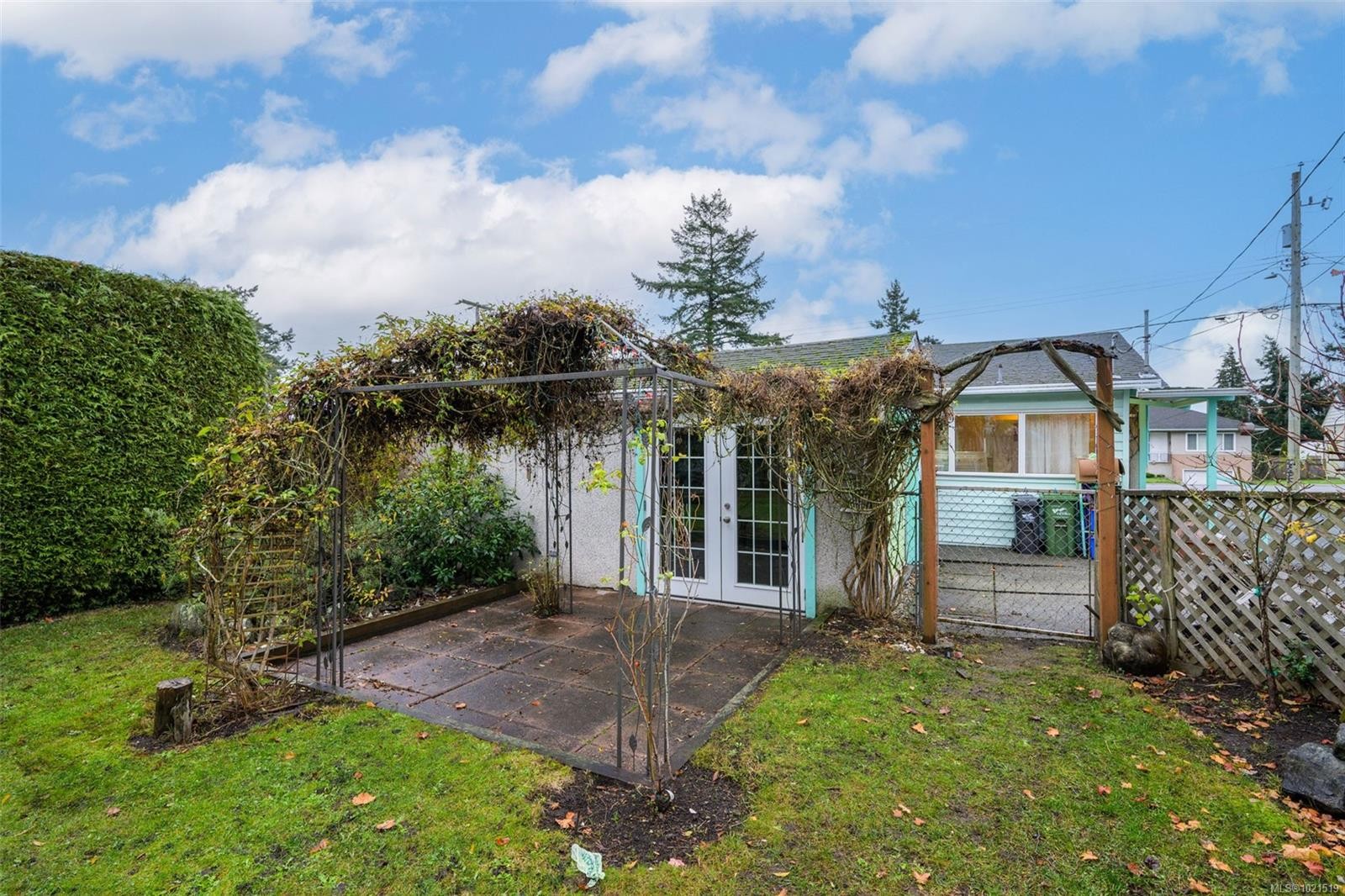 2968 Cedar Hill Rd, Victoria, BC
