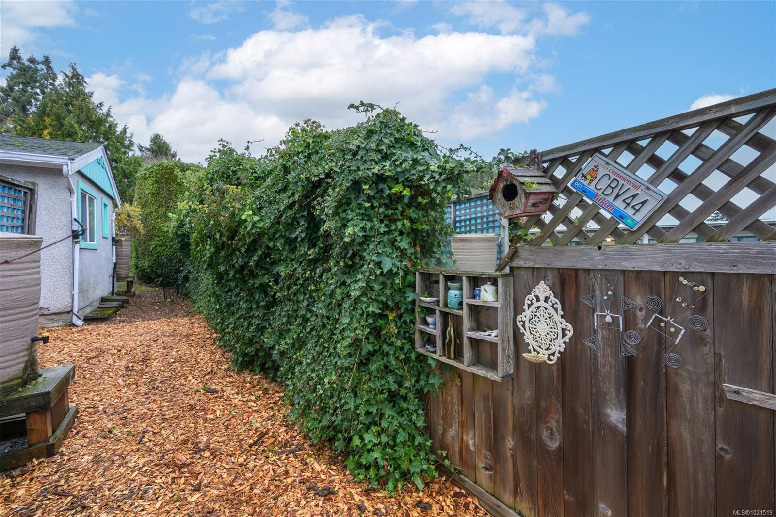 2968 Cedar Hill Rd, Victoria, BC