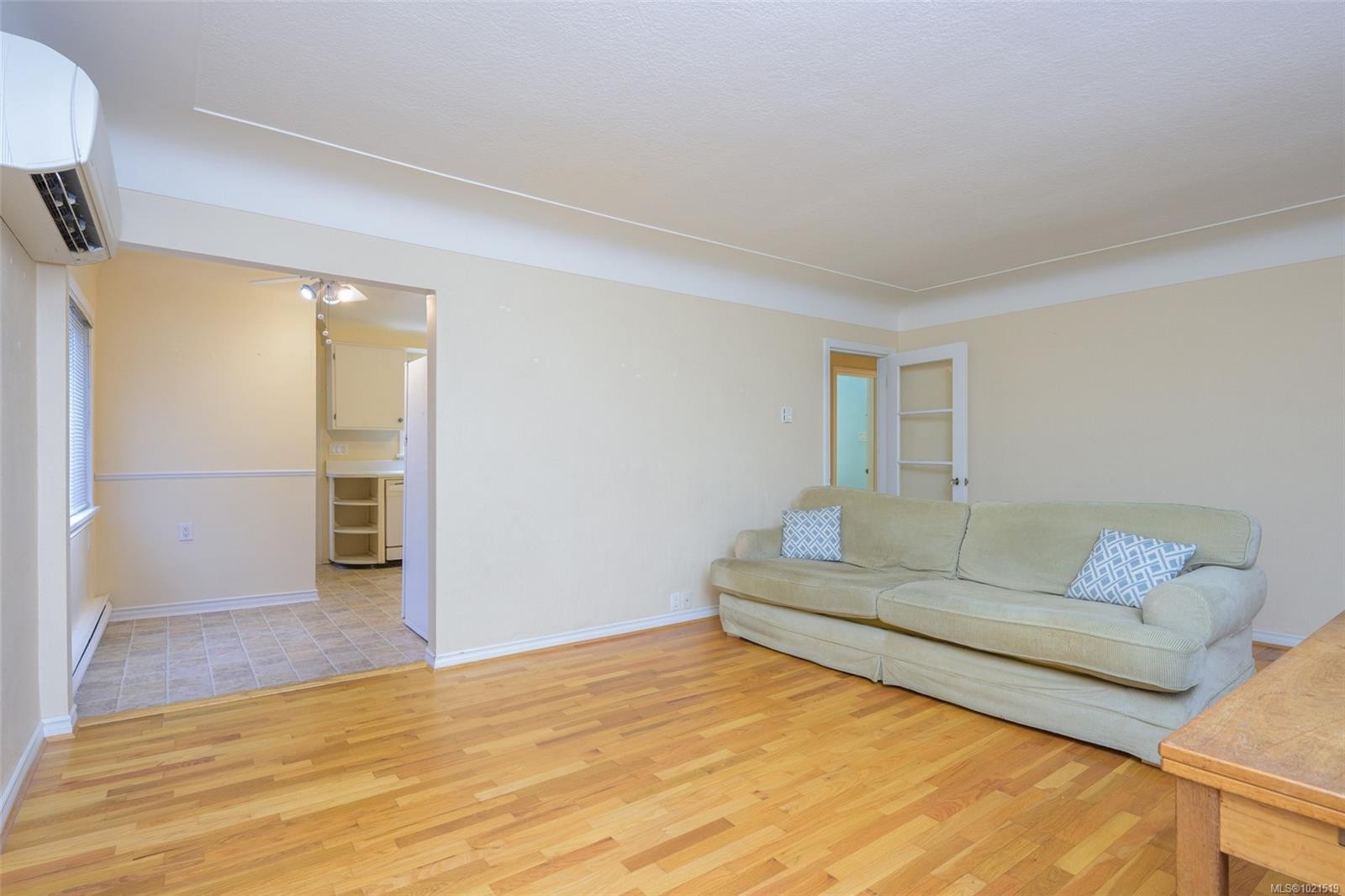 2968 Cedar Hill Rd, Victoria, BC