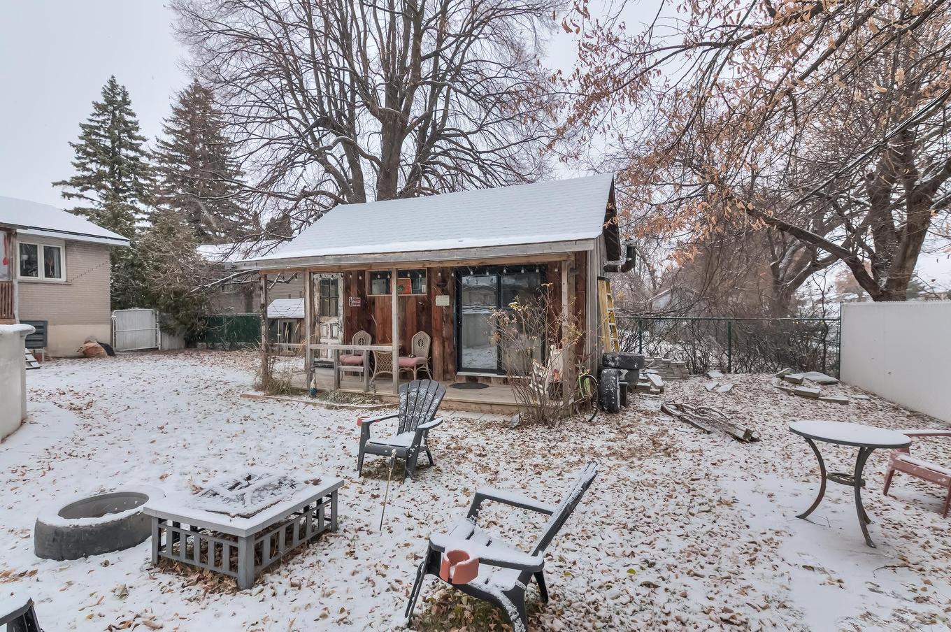 Remise - 5075 Rue Maurice, Longueuil (Saint-Hubert), QC - Outdoor With Deck Patio Veranda