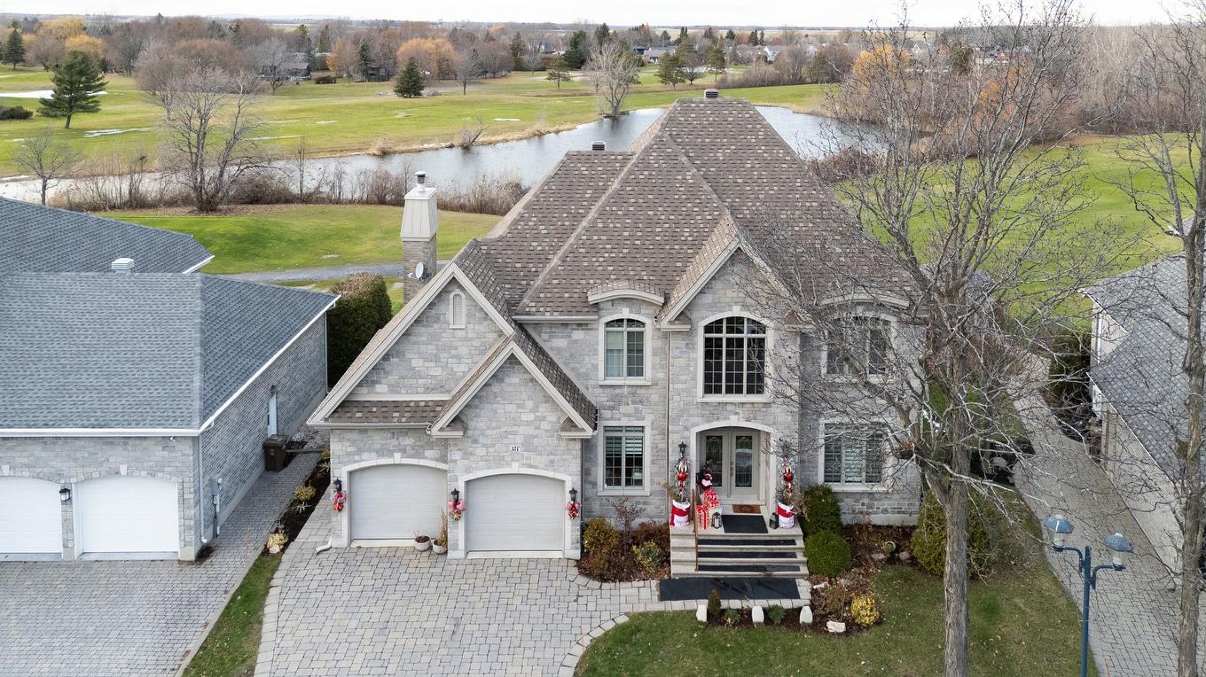 Photo aérienne - 574 Rue Des Fortifications, Saint-Jean-Sur-Richelieu, QC - Outdoor With Facade