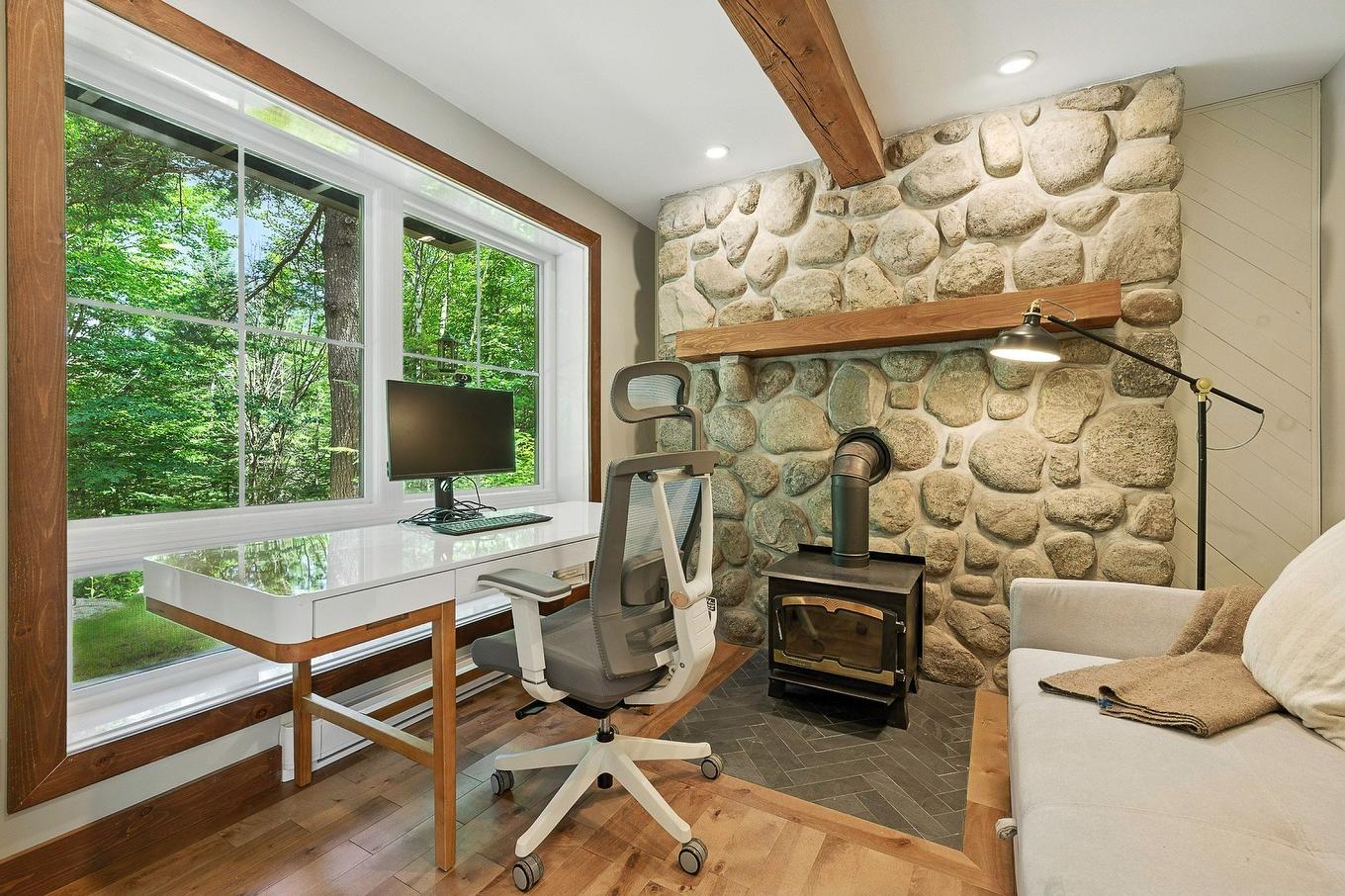 Den - 3902 Ch. Paiement, Sainte-Agathe-Des-Monts, QC - Indoor With Fireplace