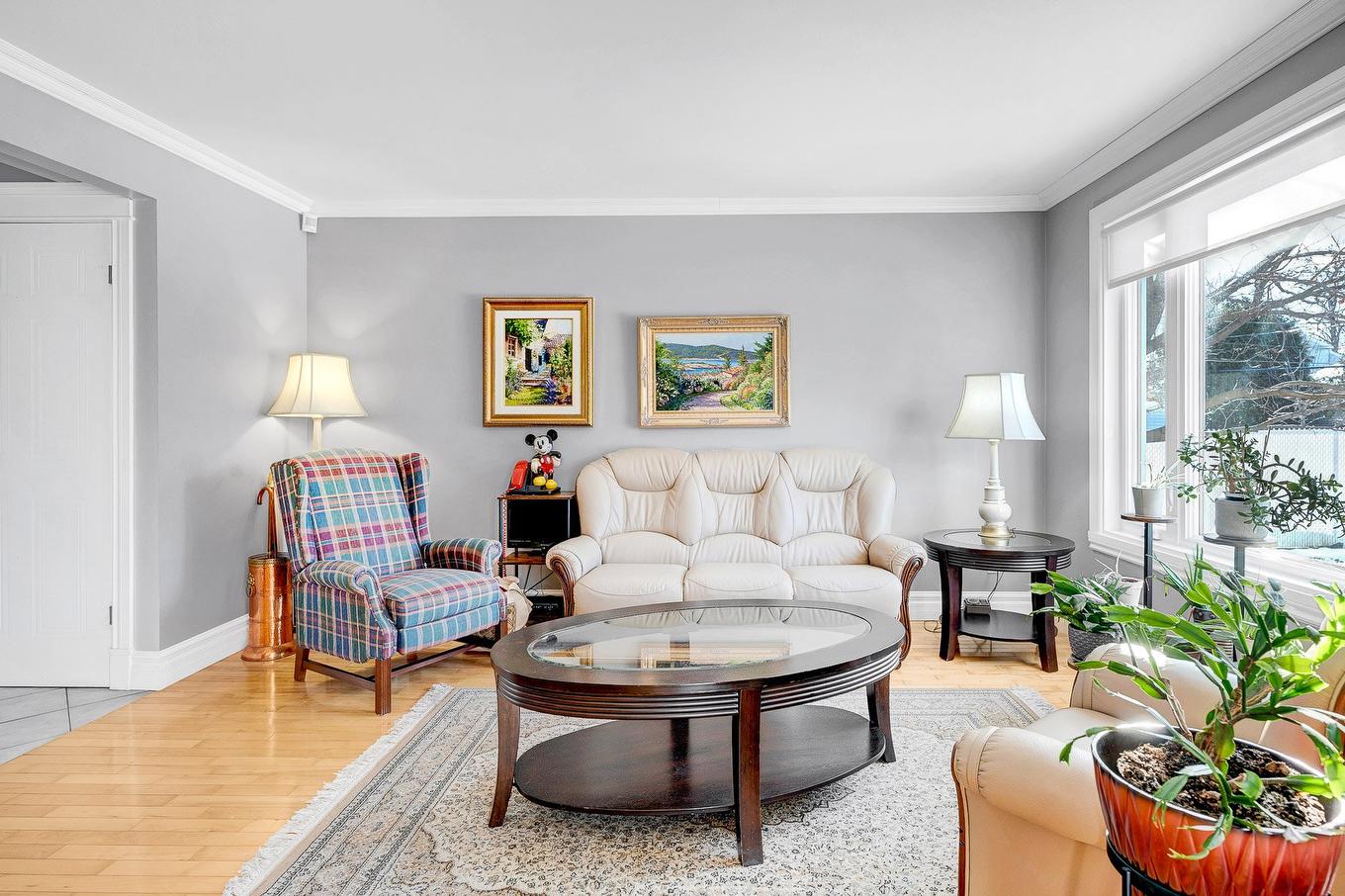 Salon - 468 Rue De La Chesnaye, Terrebonne (Lachenaie), QC - Indoor Photo Showing Living Room