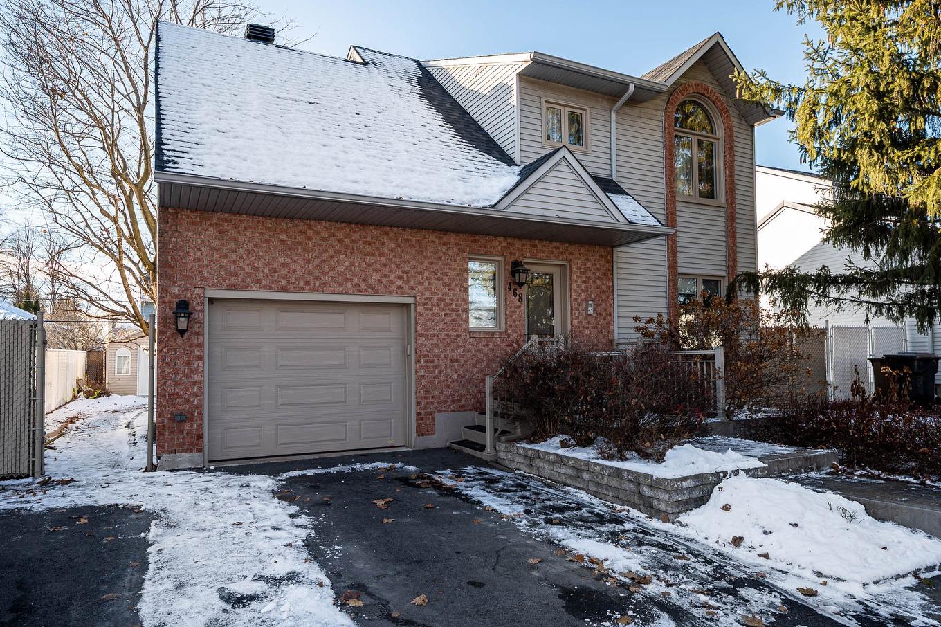 Façade - 468 Rue De La Chesnaye, Terrebonne (Lachenaie), QC - Outdoor