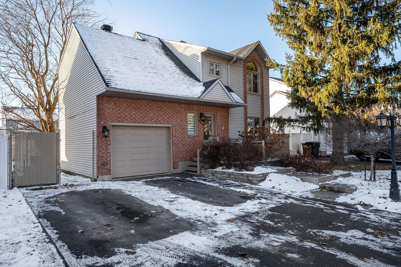 Façade - 468 Rue De La Chesnaye, Terrebonne (Lachenaie), QC - Outdoor