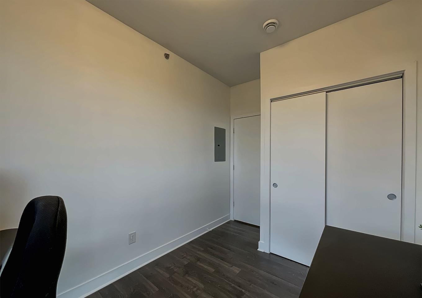 Chambre à coucher - 405-2335 Av. Bennett, Montréal (Mercier/Hochelaga-Maisonneuve), QC - Indoor