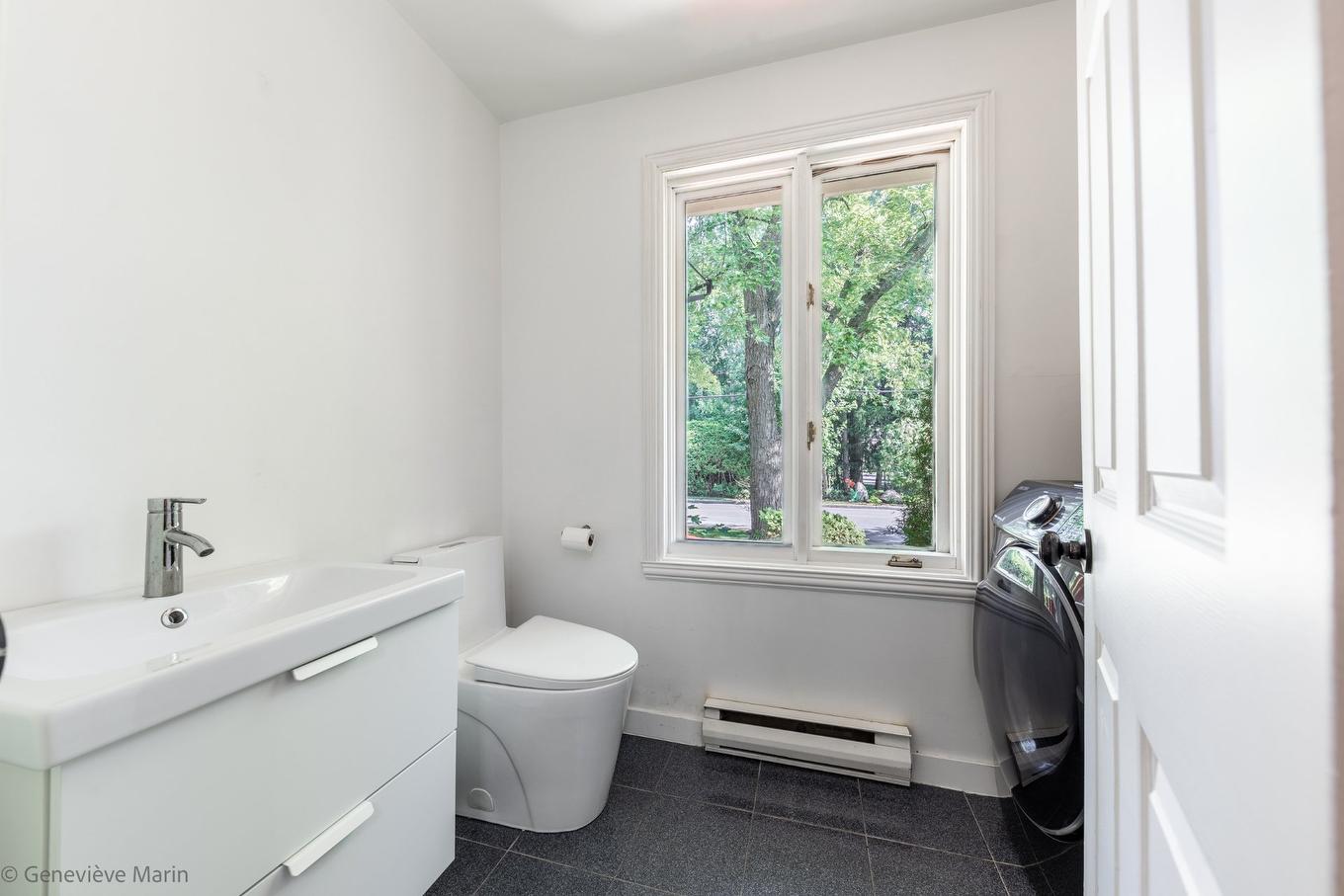 Salle d'eau - 281 Rue Beaumont E., Saint-Bruno-De-Montarville, QC - Indoor Photo Showing Bathroom