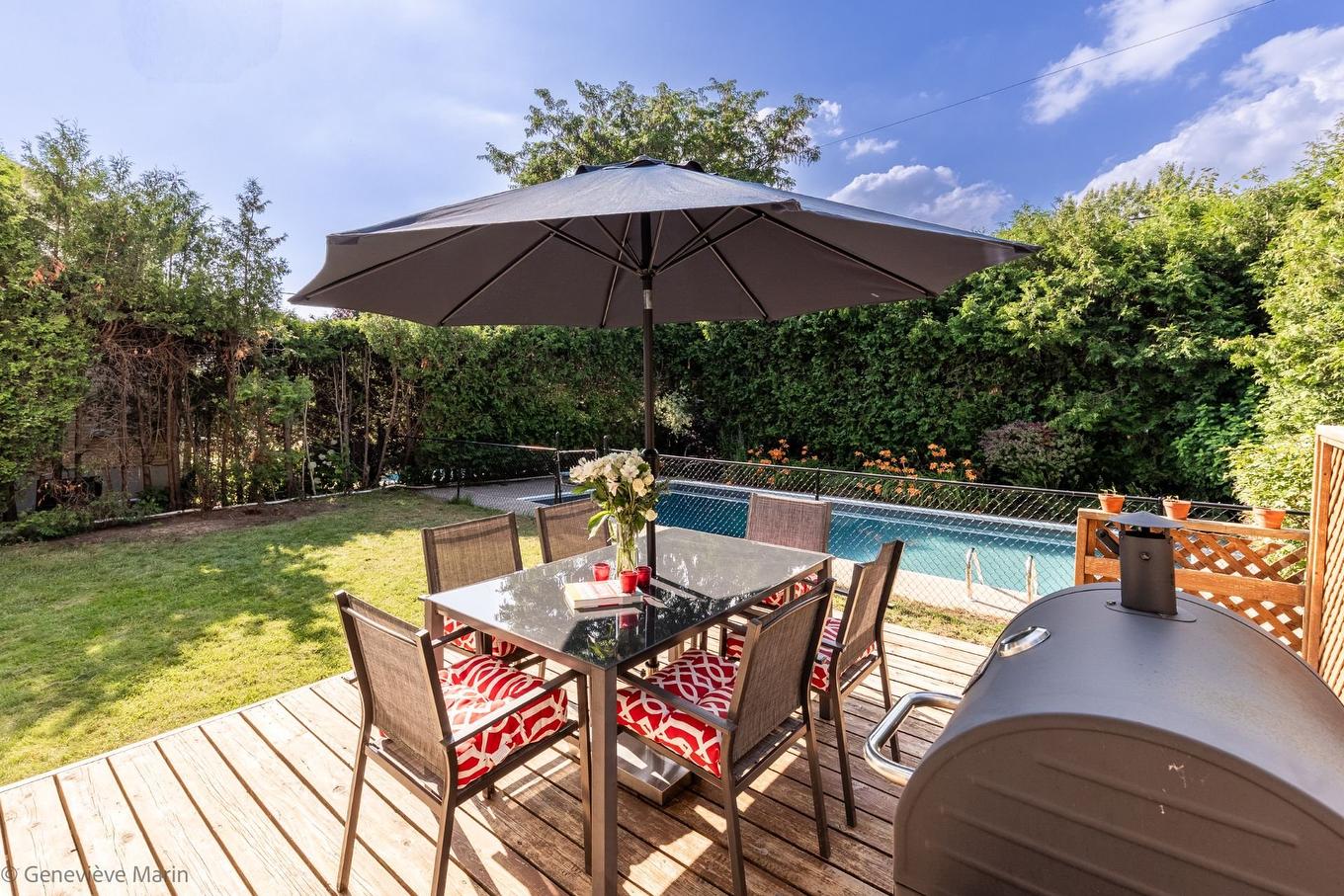 Cour - 281 Rue Beaumont E., Saint-Bruno-De-Montarville, QC - Outdoor With Deck Patio Veranda With Backyard