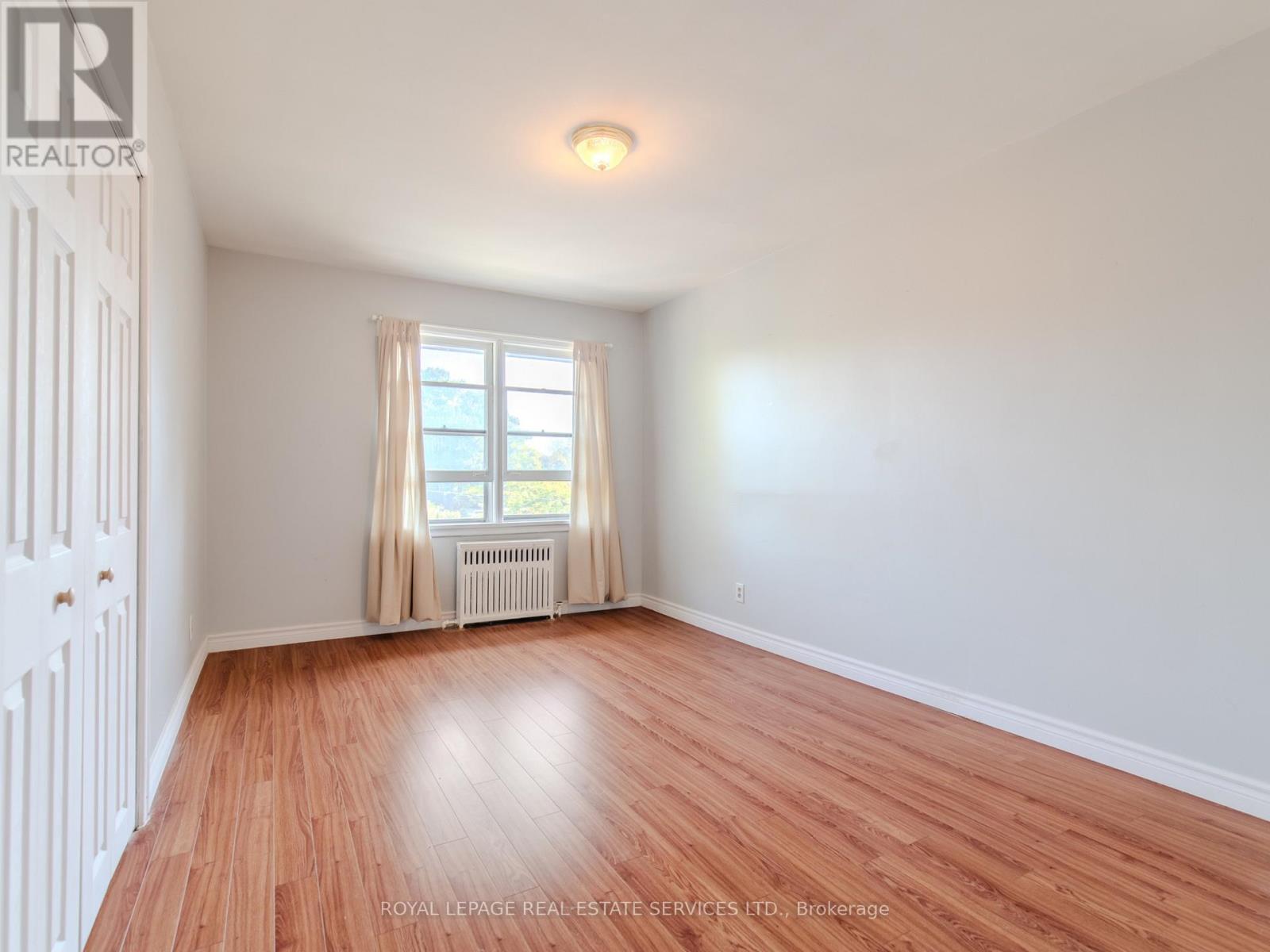#2 - 20 Park Boulevard, Toronto, ON - Indoor Photo Showing Other Room