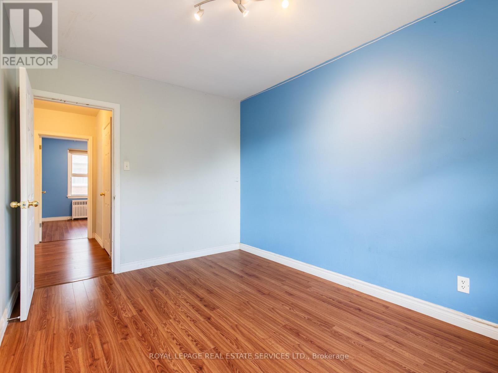 #2 - 20 Park Boulevard, Toronto, ON - Indoor Photo Showing Other Room