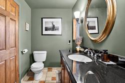 Powder room -