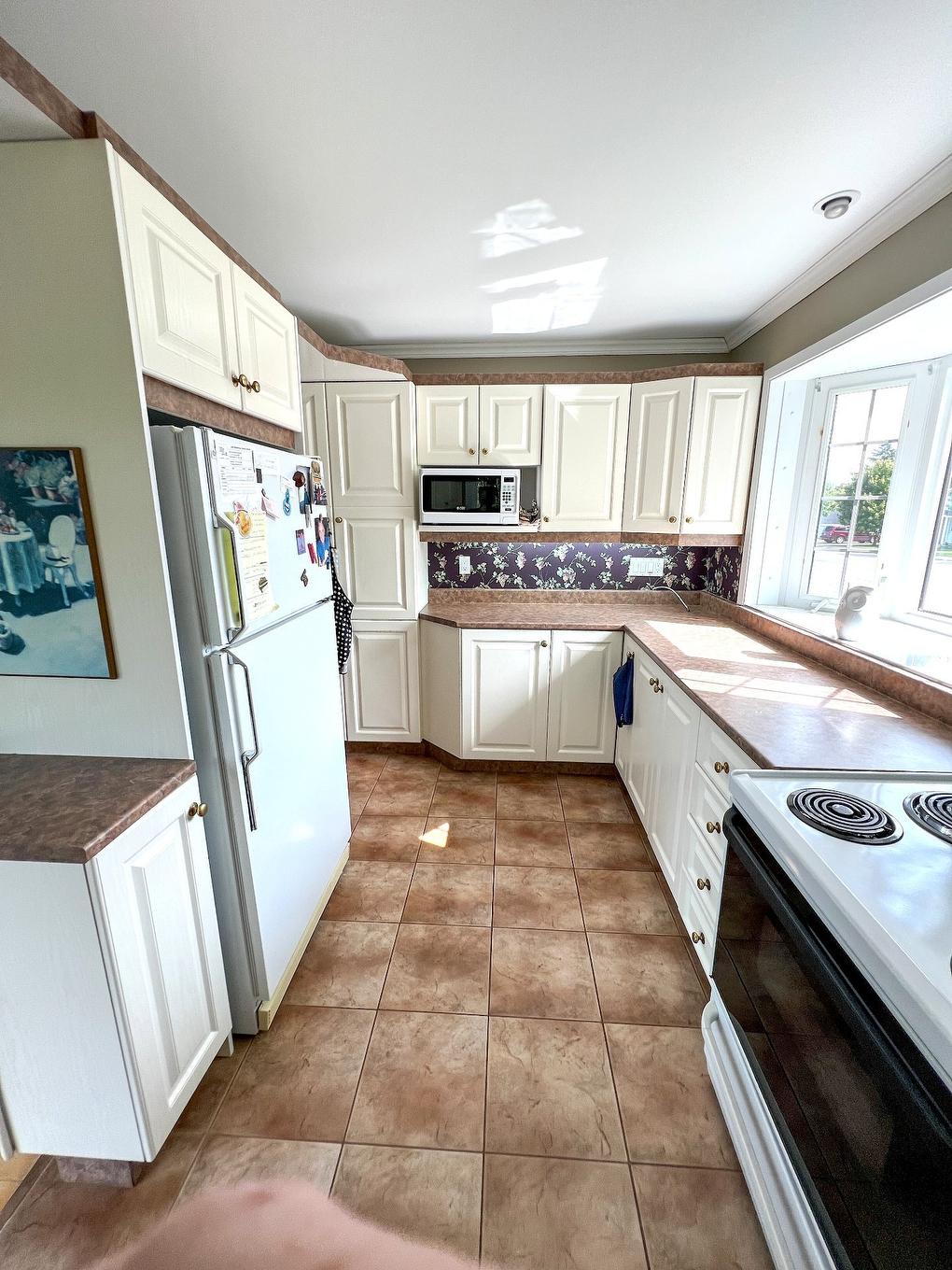Cuisine - 1105 Rue Cardinal-Roy, Trois-Rivières, QC - Indoor Photo Showing Kitchen