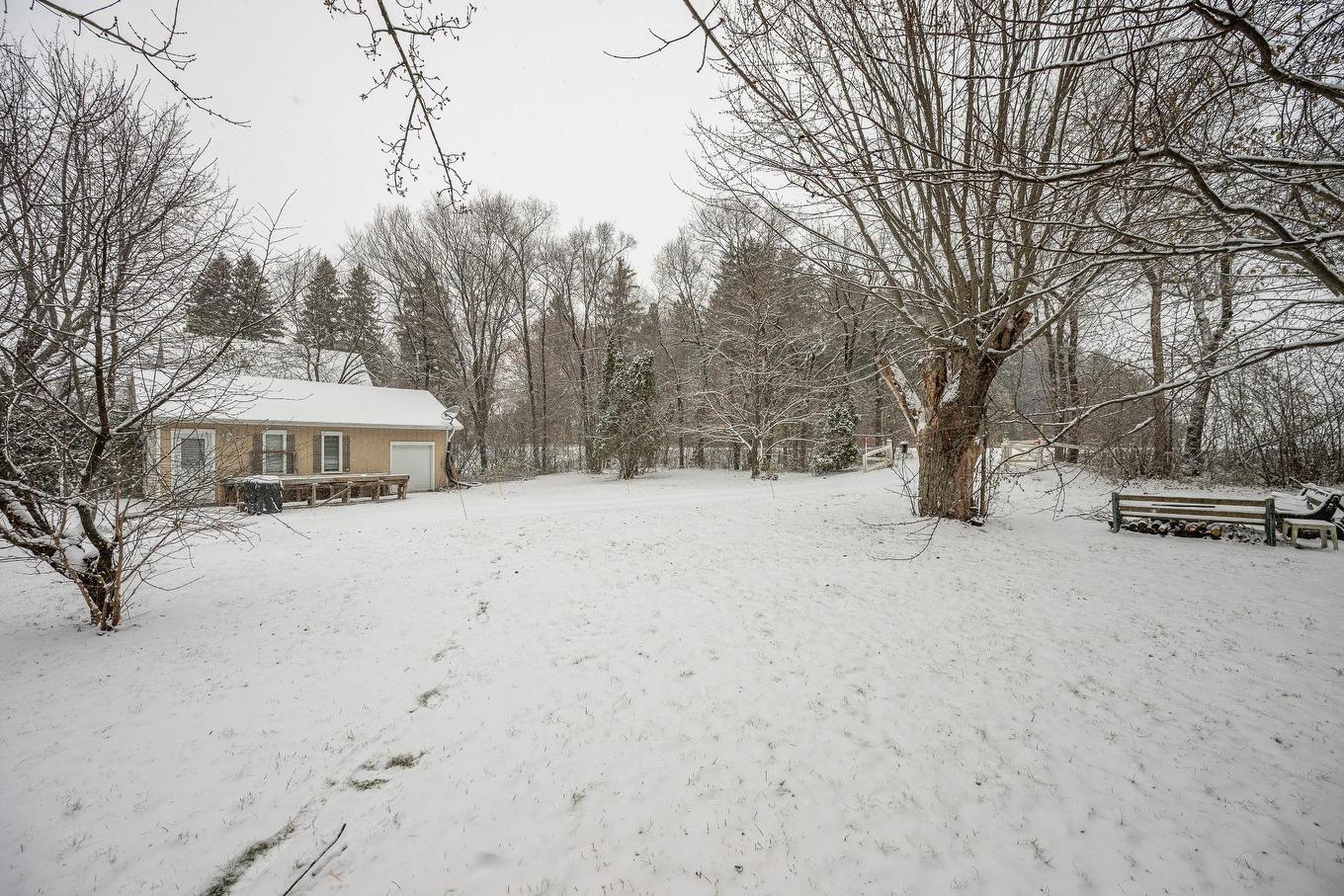 Backyard - 319 23E Avenue E., Venise-En-Québec, QC - Outdoor