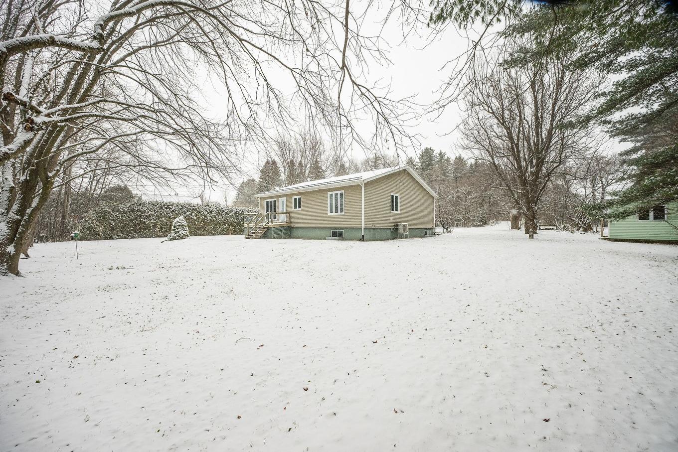 Back facade - 319 23E Avenue E., Venise-En-Québec, QC - Outdoor