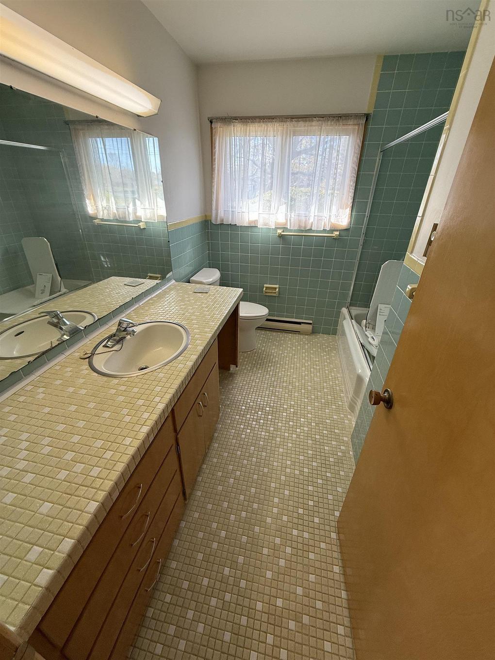 42 Montague Row, Digby, NS