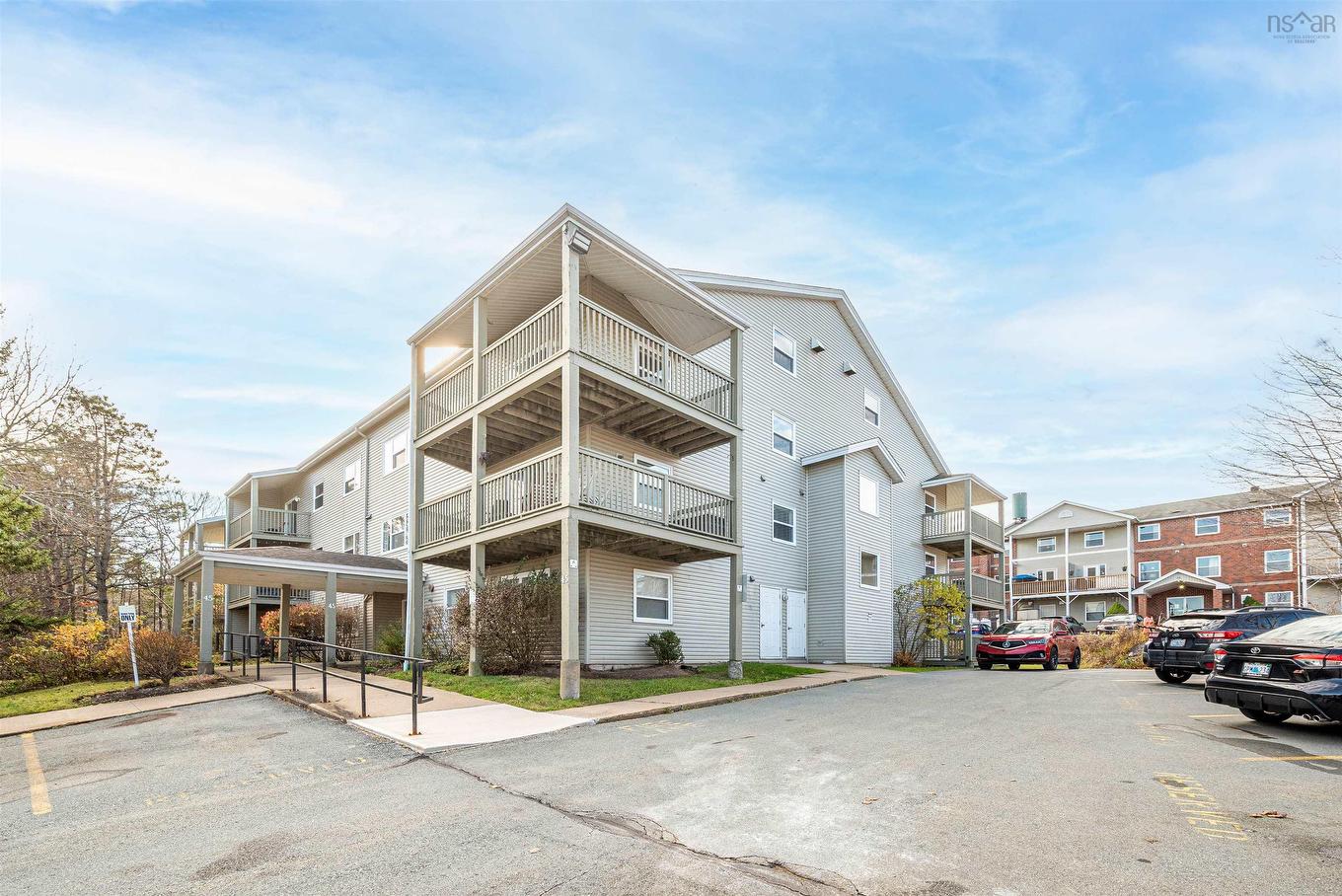 301 45 Chelton Woods Lane, Halifax, NS