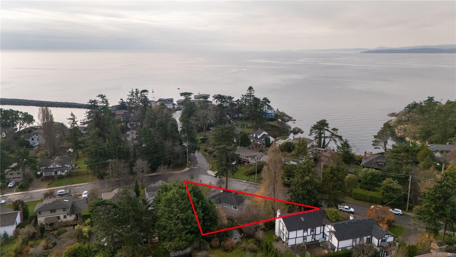 1170 Munro St, Esquimalt, BC