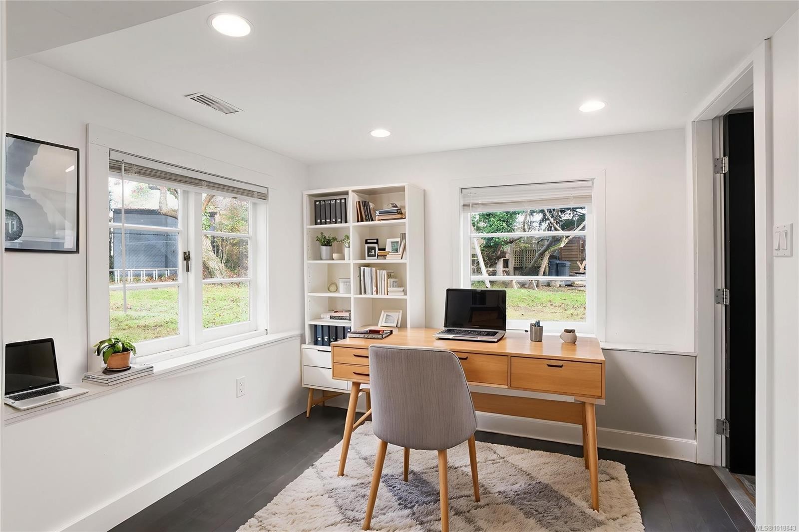 1170 Munro St, Esquimalt, BC