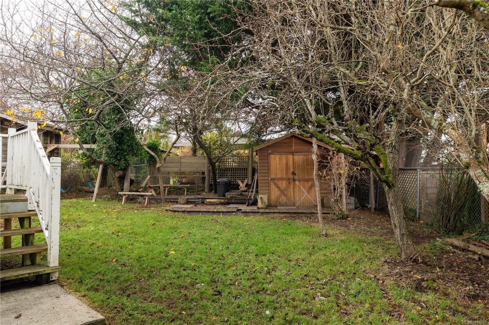 1170 Munro St, Esquimalt, BC