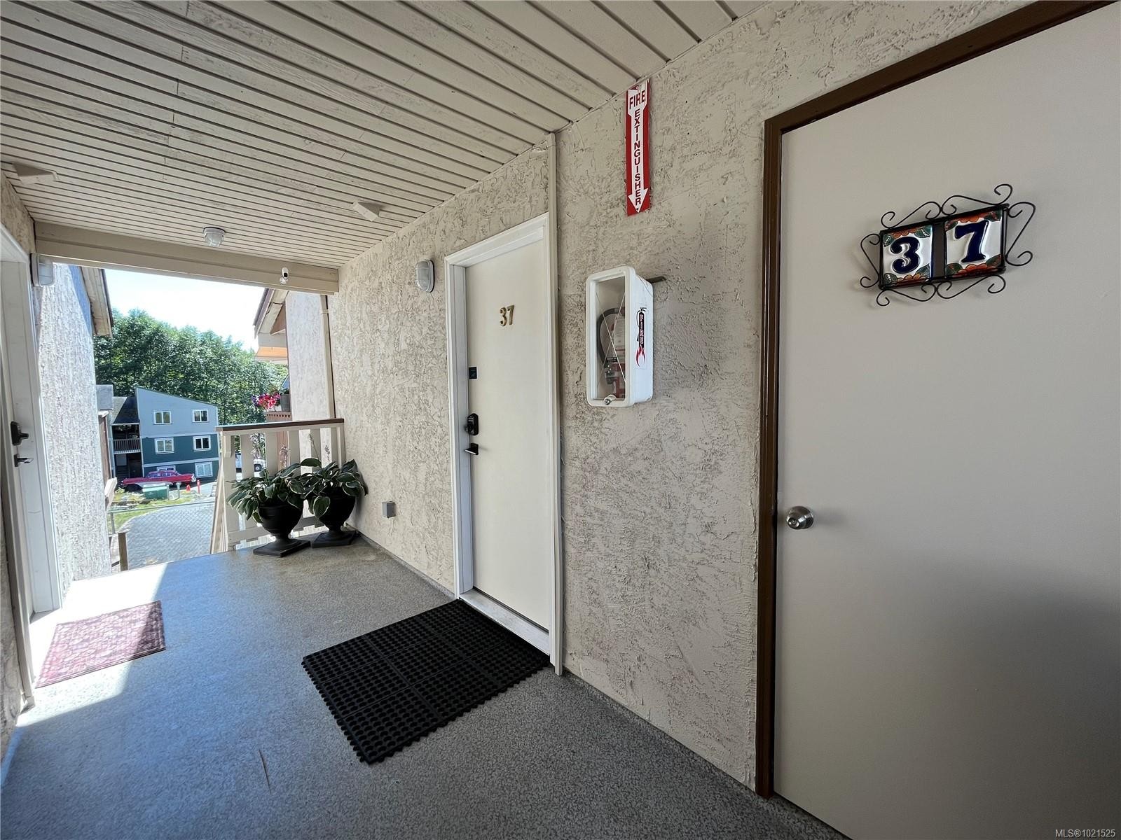 37-7077 Highland Dr, Port Hardy, BC - With Deck Patio Veranda With Exterior