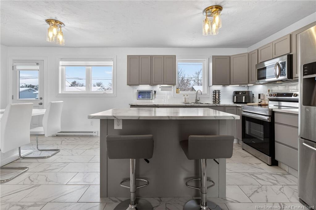 60 Crown, Moncton, NB