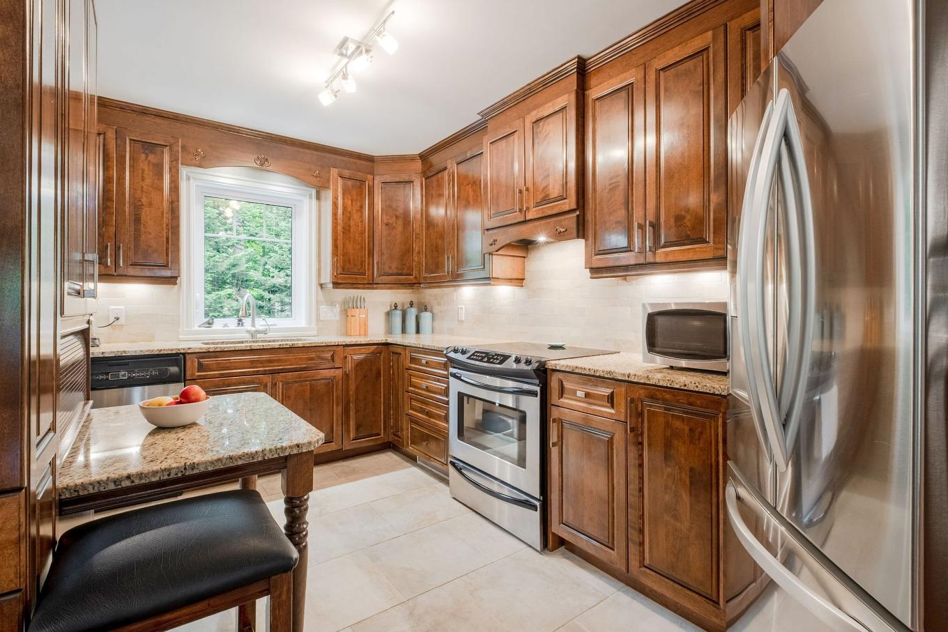 Kitchen - 4646 Rue Des Chanterelles, Sherbrooke (Brompton/Rock Forest/Saint-Élie/Deauville), QC - Indoor Photo Showing Kitchen