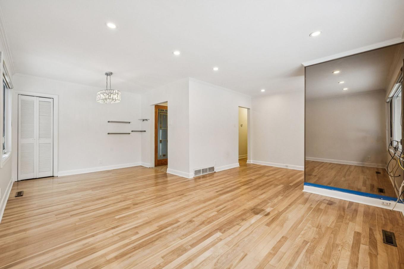 Salon - 44 Prom. Lakeview, Gatineau (Aylmer), QC - Indoor Photo Showing Other Room