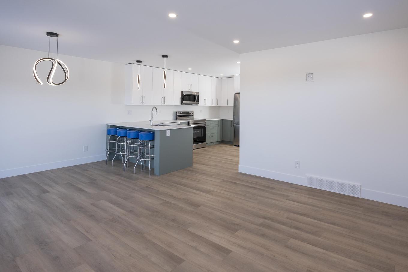 202 Bruin Crescent, Thunder Bay, ON - Indoor Photo Showing Kitchen